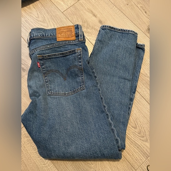 Levi’s Wedgie jeans- size 29”W - Picture 3 of 7